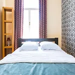 подобово у львові, на вулиці краківській 26 біля добробуту центр *