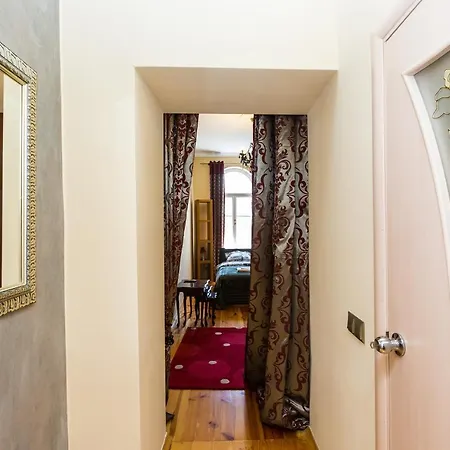 Apartment подобово у львові, на вулиці краківській 26 біля добробуту центр