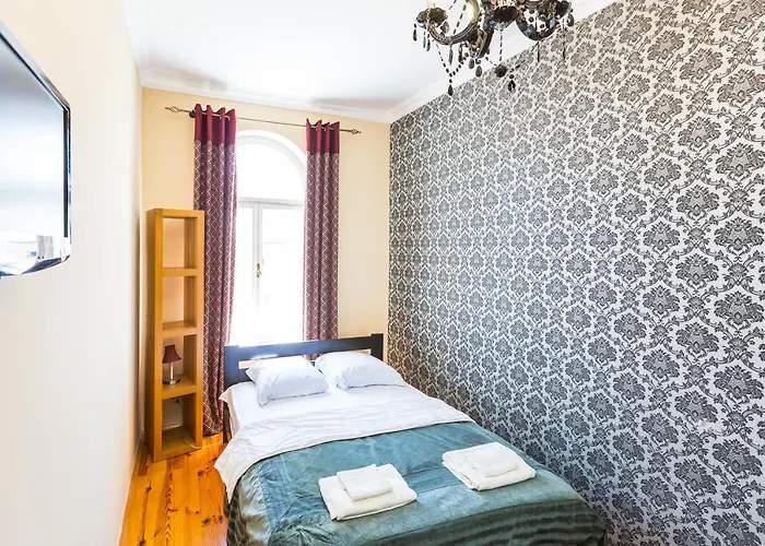 подобово у львові, на вулиці краківській 26 біля добробуту центр * Leópolis